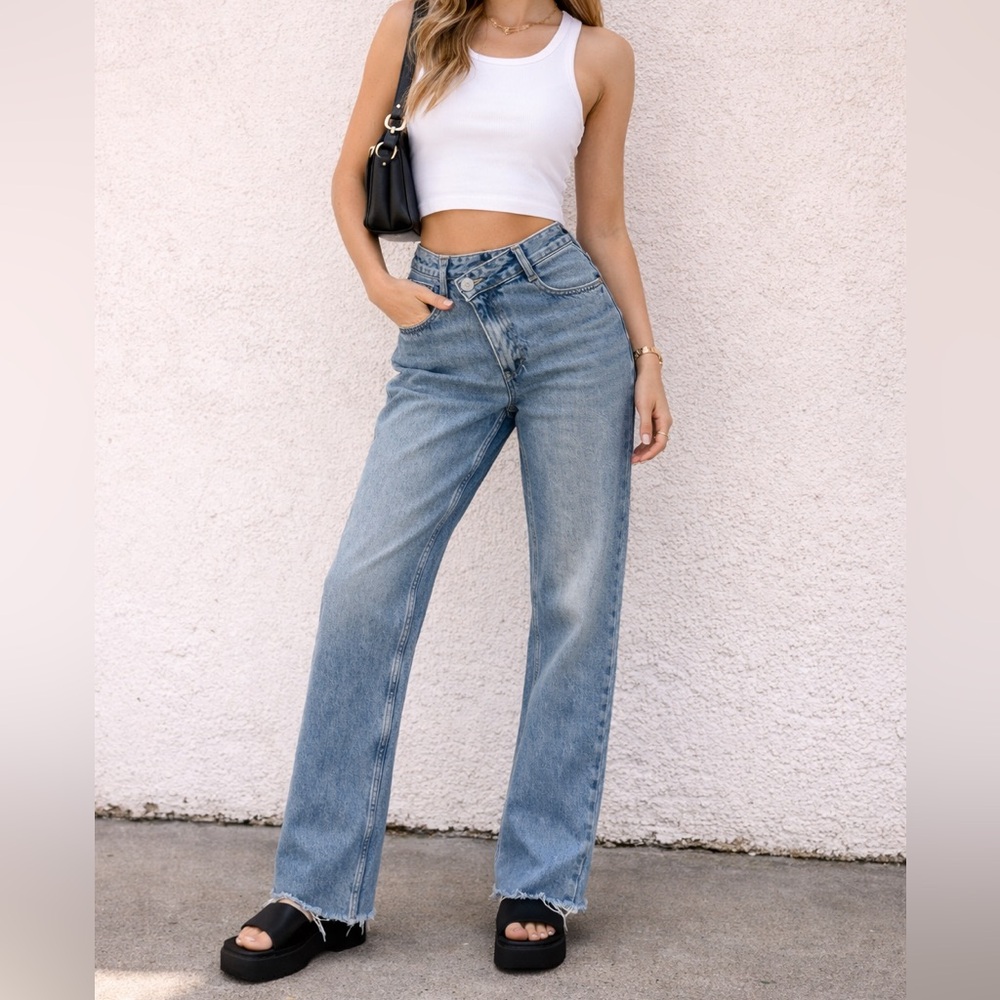 Zara Asymmetric front zipper‎